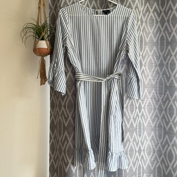 Who What Wear Dresses & Skirts - Who What Wear Quarter Sleeve Blue White Striped Dress